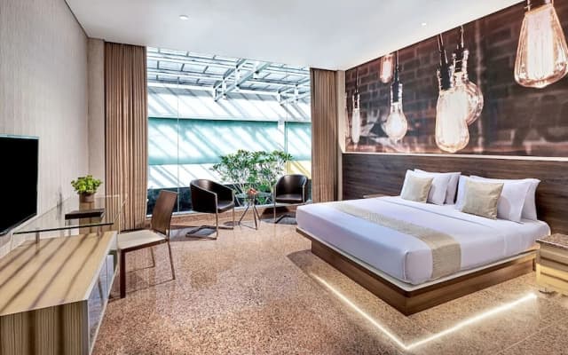 FM7 Resort Hotel - photo 5