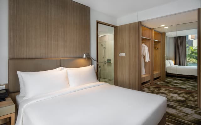 Crowne Plaza Changi Airport by IHG - photo 3