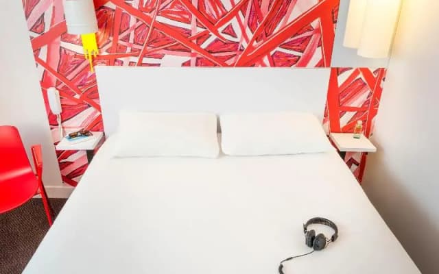 ibis Styles Paris La Defense Courbevoie - photo 4