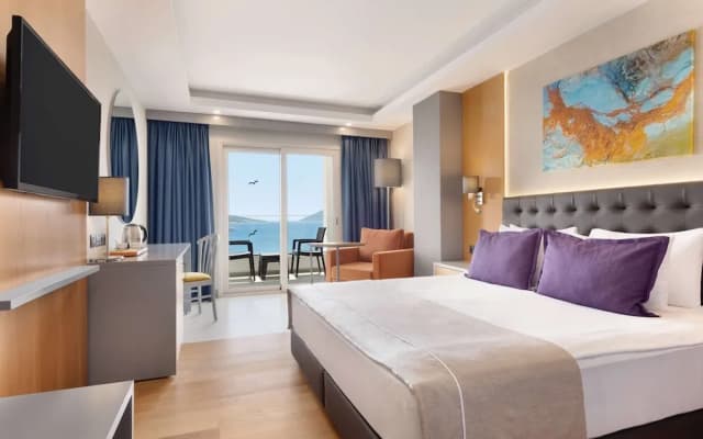 La Quinta By Wyndham Bodrum - photo 1