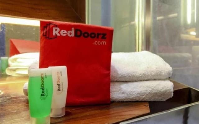 RedDoorz near STAN - photo 2