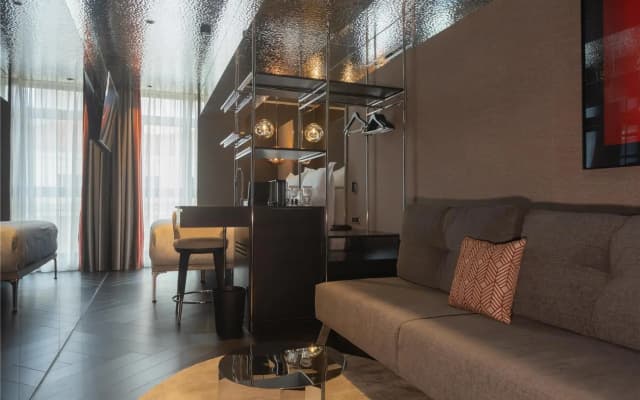 Adia Aluma Athens, Curio Collection By Hilton - photo 4