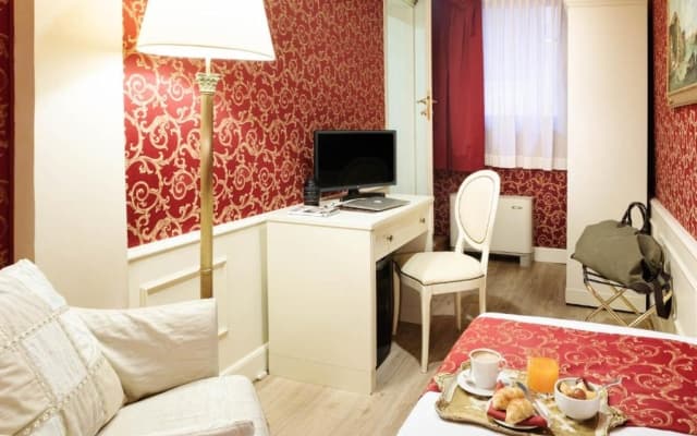 Duodo Palace Hotel - photo 2