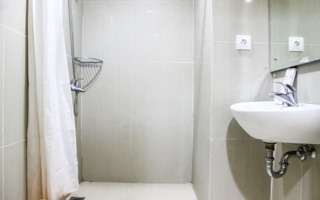 Pool View Studio Ara Residance Apartement Near Gading Serpong - photo 22