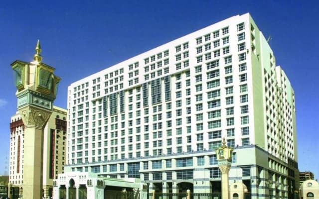 Anwar Al Madinah Mövenpick Hotel - photo 1