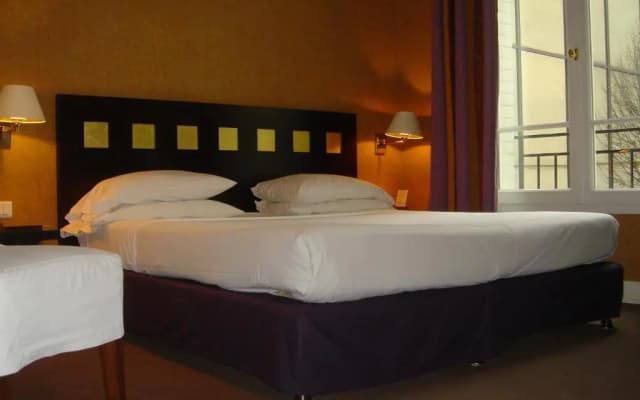 Hotel De La Jatte - photo 1