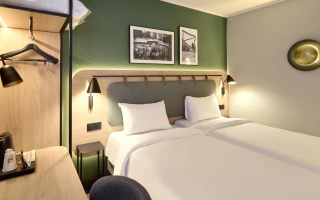 Campanile PRIME - Villejuif - photo 6
