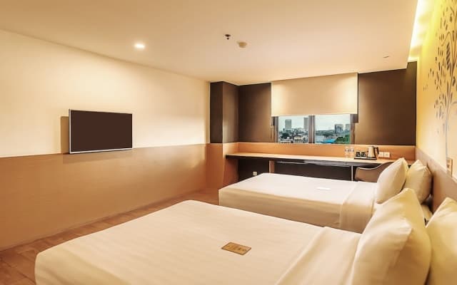 Yellow Bee Tangerang - photo 6