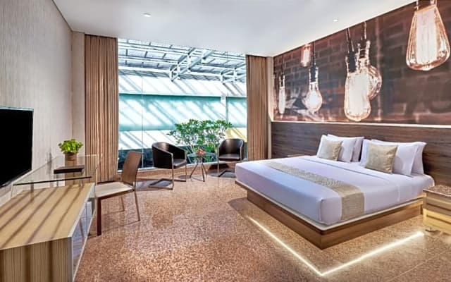 FM7 Resort Hotel - photo 6