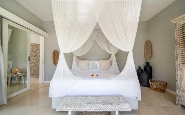 Magical Jungle Villa, 4 BR, Ubud With Staff - photo 32