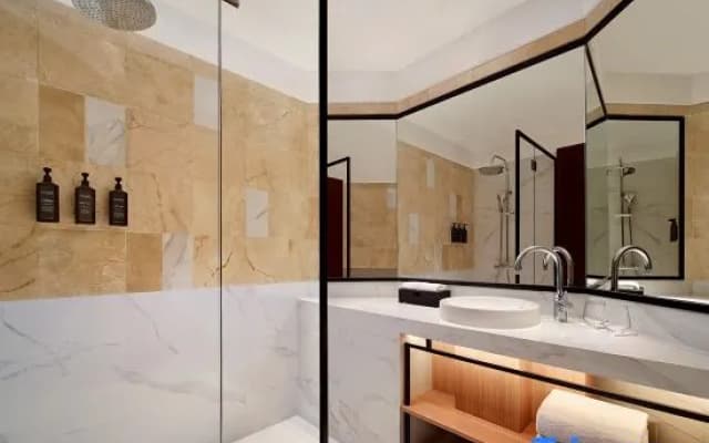 Sheraton Jakarta Soekarno Hatta Airport - photo 3