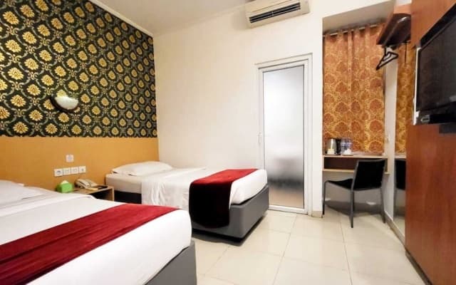 Marilyn Hotel Serpong - photo 4