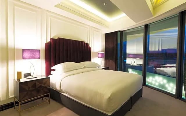 DoubleTree by Hilton Hotel Izmir Airport - photo 1