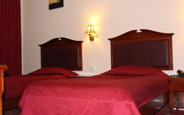 Mount Royal Hotel - photo 1