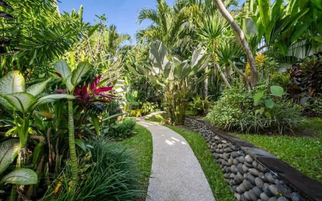 Magical Jungle Villa, 4 BR, Ubud With Staff - photo 24