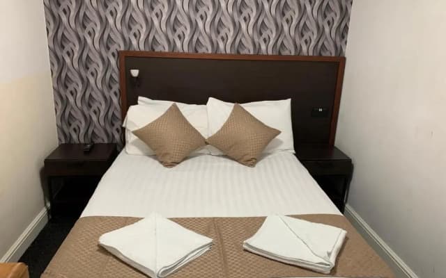 Imperial Salford Hotel - photo 4
