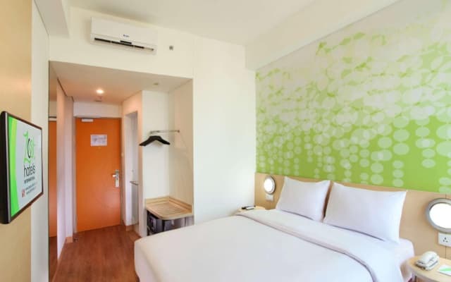 Zest Airport Jakarta by Swiss-Belhotel International - photo 1