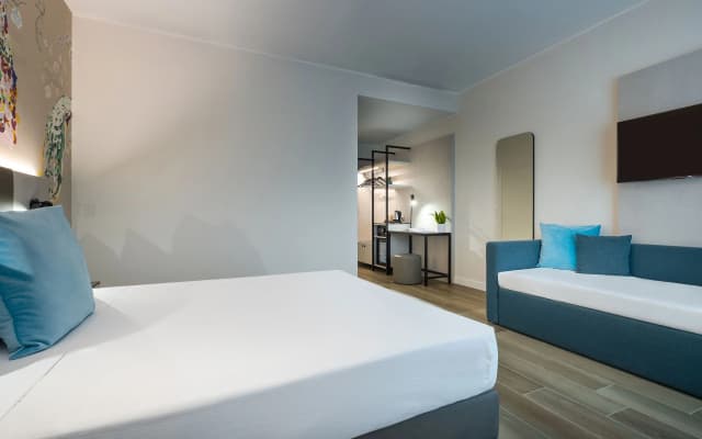 IH Hotels Milano Centrale Hotel - photo 9