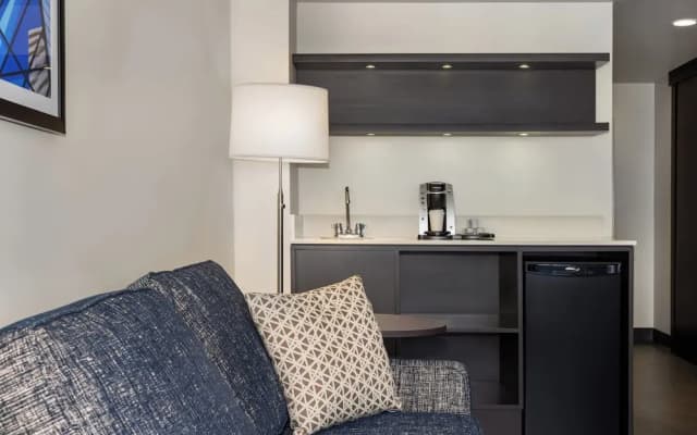 Holiday Inn Toronto Downtown Centre by IHG - photo 3