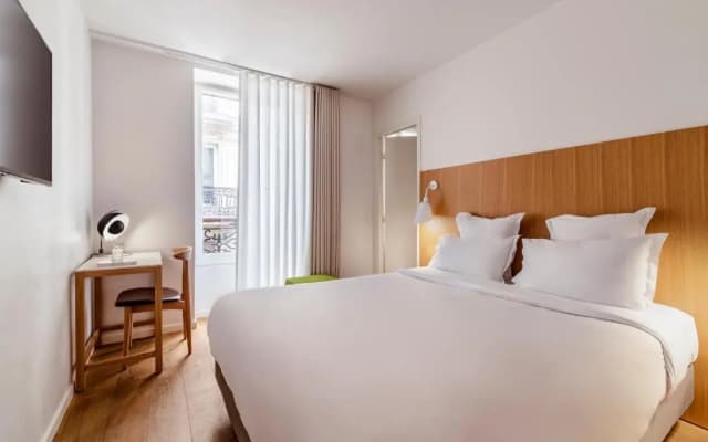 9Hotel Republique Hotel - photo 2