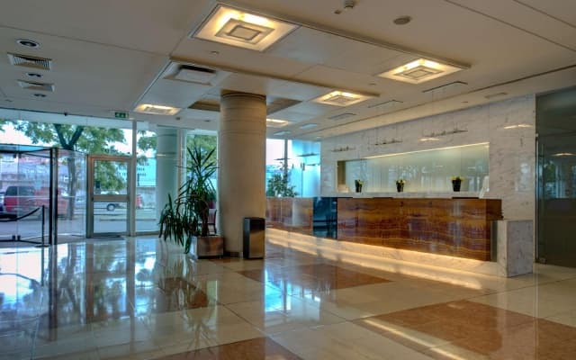 VIP Executive Entrecampos Hotel & Conference - photo 2