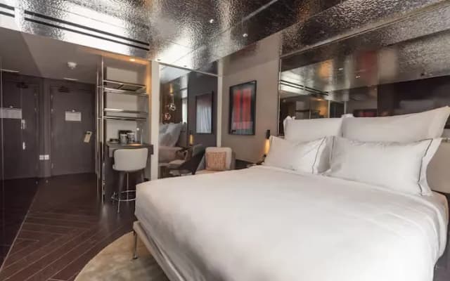 Adia Aluma Athens, Curio Collection By Hilton - photo 1