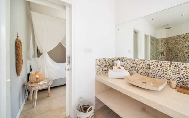 Magical Jungle Villa, 4 BR, Ubud With Staff - photo 31