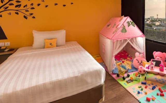 Yellow Bee Tangerang - photo 13