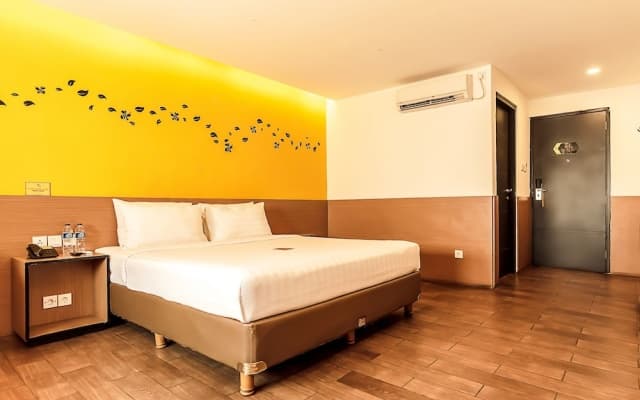 Yellow Bee Tangerang - photo 4