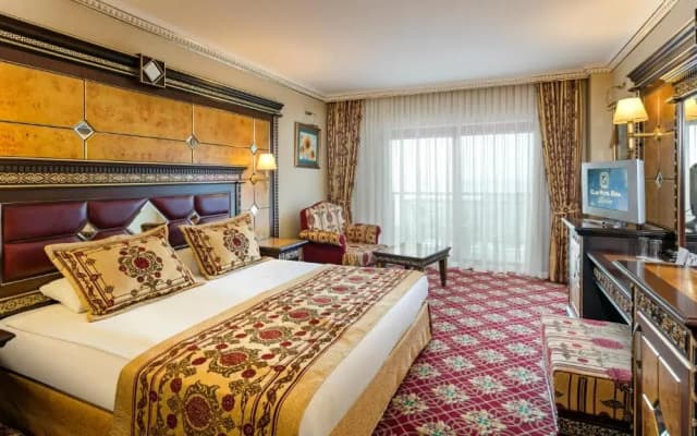 Club Hotel Sera - photo 1