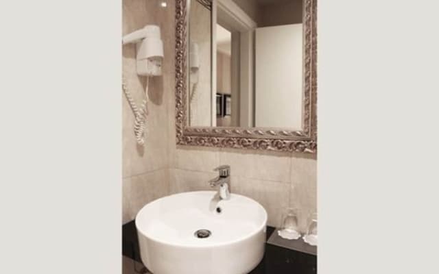 C-hotels Ambasciatori Hotel - photo 5