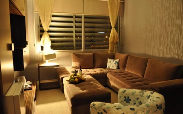 Orty Airport Hotel - photo 2