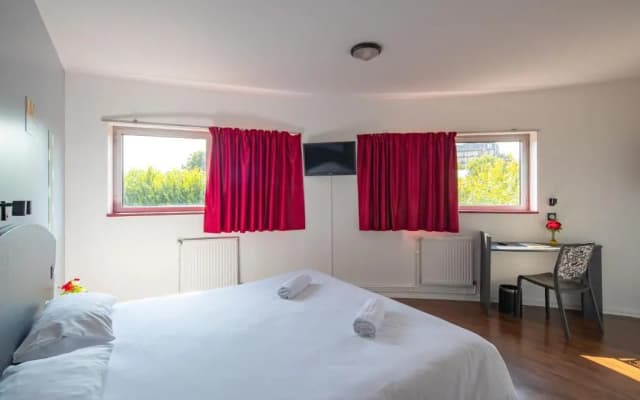 Hotel CIS Paris Kellermann - photo 2