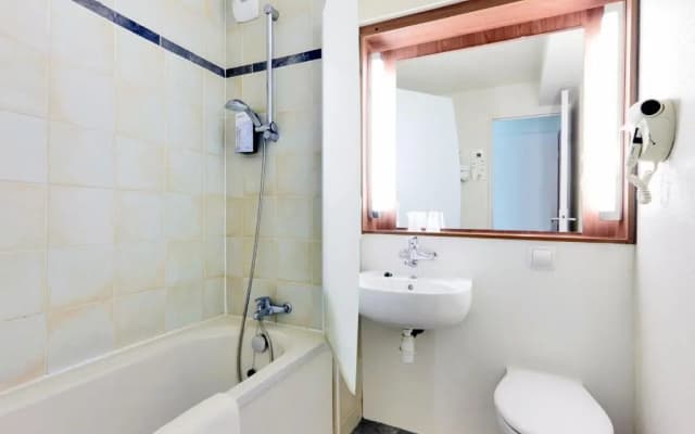 Campanile Paris Est - Porte de Bagnolet Hotel - photo 17
