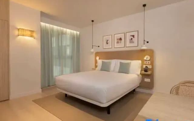 Staybridge Suites Malaga - photo 11
