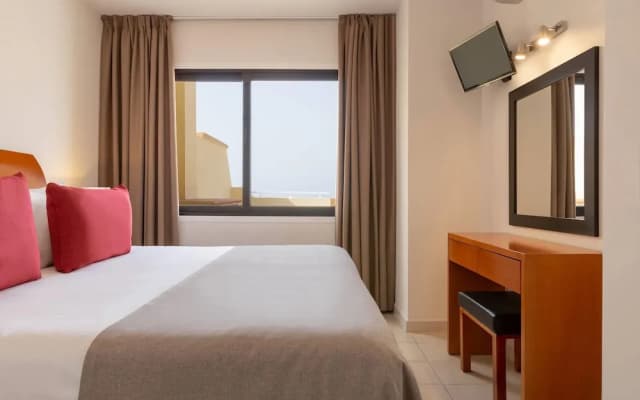Ramada Residences by Wyndham Costa Adeje - photo 6