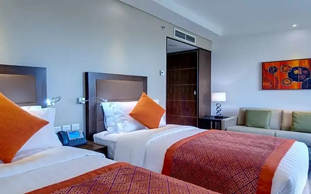Crowne Plaza Madinah by IHG - photo 2