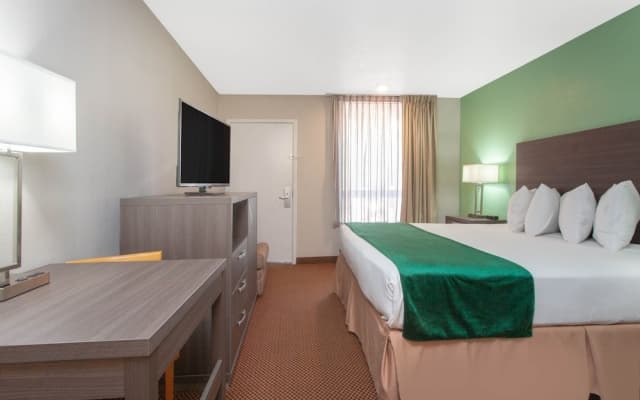 Grand Hotel Orlando at Universal Blvd - Shuttle to Theme Parks - photo 4