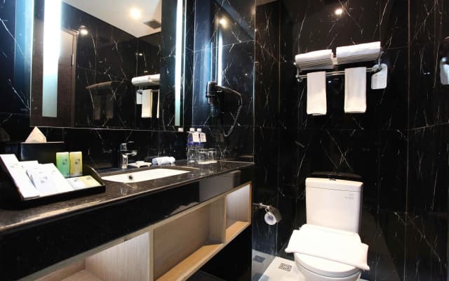 Swiss-Belhotel Airport Jakarta - photo 8