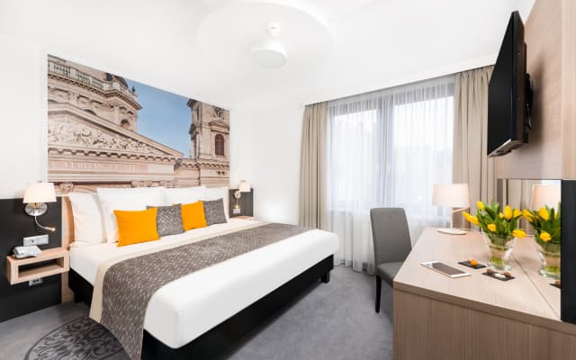 Mercure Budapest City Center Hotel - photo 4
