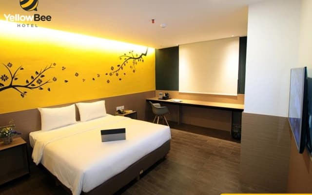 Yellow Bee Tangerang - photo 1