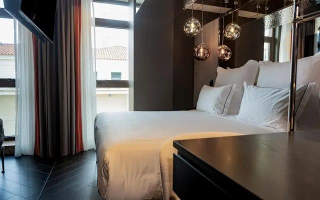 Adia Aluma Athens, Curio Collection By Hilton - photo 3