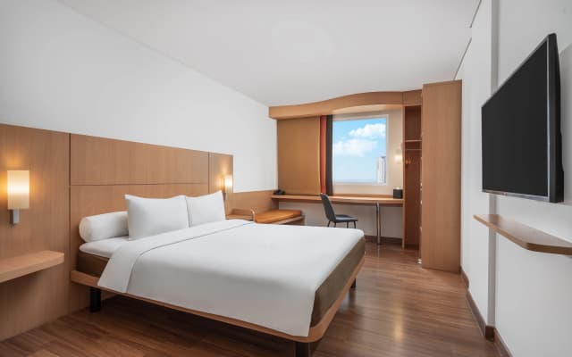 Ibis Gading Serpong - photo 3
