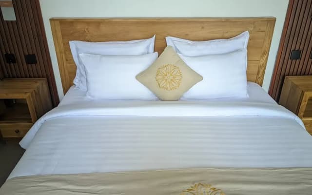 Sujiwa Ubud Hotel & Villa - photo 7