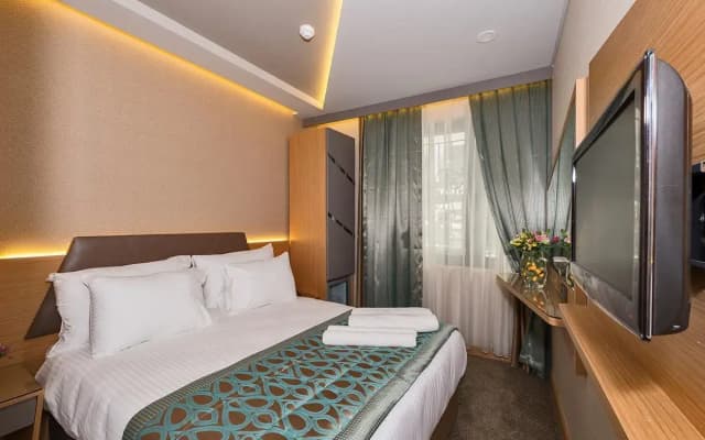Genova Hotel - photo 2
