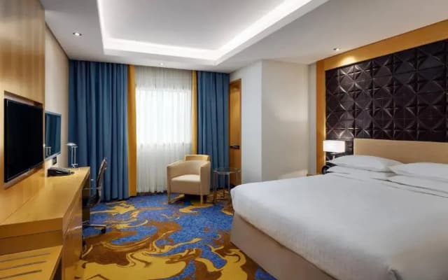 Sheraton Makkah Jabal Al Kaaba Hotel - photo 1