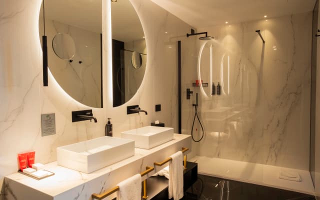 Duomo Hotel & Apartments - photo 4