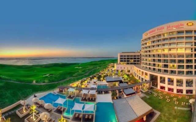 Hotel Crowne Plaza Abu Dhabi Yas Island by IHG - photo 1