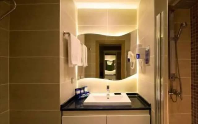 Orty Airport Hotel - photo 1