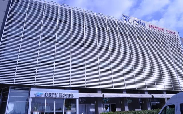 Orty Airport Hotel - photo 2